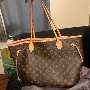 Louis Vuitton Neverfull MM Bag